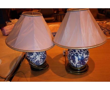 Pair of modern Oriental patterned table lamps. Not available for in-house P&P, contact Paul O'Hea at Mailboxes on 01925 65913