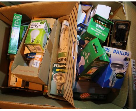 Box of mixed light bulbs. Not available for in-house P&amp;P, contact Paul O'Hea at Mailboxes on 01925 659133 