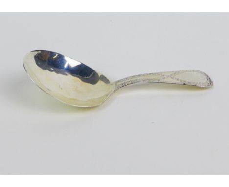 Georgian silver caddy spoon, bright cut engraved, makers mark J.W, 8cm long 