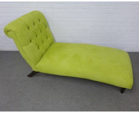 Contemporary lime green upholstered day bed / chaise, with button back and stained wooden legs, 150 x 68 x 82cm 