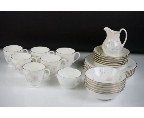 Royal Doulton ' Flirtation ' pattern tea and lunch set, pattern no. HL 5043, comprising 6 teacups &amp; saucers, milk jug, su