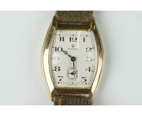 A fully hallmarked 9ct gold cased gents watch with white dial marked Rolex with Rotary movement 