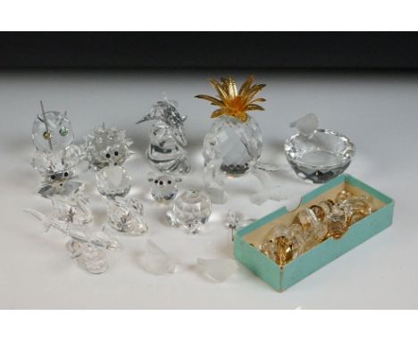 15 Swarovski Crystal ornaments to include ' Dolphin on Wave ', pineapple, bird bath (a/f), 2 x owls, bear, seahorse, hedgehog