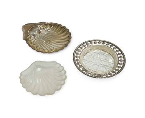 A late Victorian silver butter shell, by George Unite, Birmingham, 1897, 13.9cm, with later? glass insert, together with a si