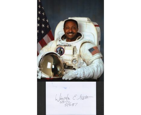 NASA astronaut Winston E. Scott signed 6 x 4 white card. Winston E. Scott a veteran of two Space Shuttle missions, carrying o