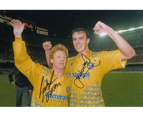 Autographed Leeds United 12 X 8 Photo - Col, Depicting Gordon Strachan And Jon Newsome Celebrating Together In Front Of Photo