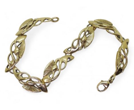 AN OLA GORIE BRACELET made in 9ct gold with the classic Celtic knotwork thistle pattern. Length 19cm, weight 15.9gms Conditio