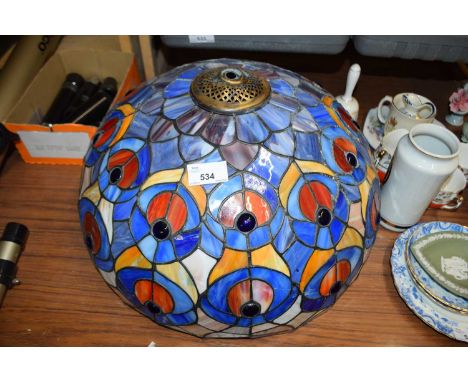 REPRODUCTION TIFFANY STYLE CEILING LIGHT SHAD