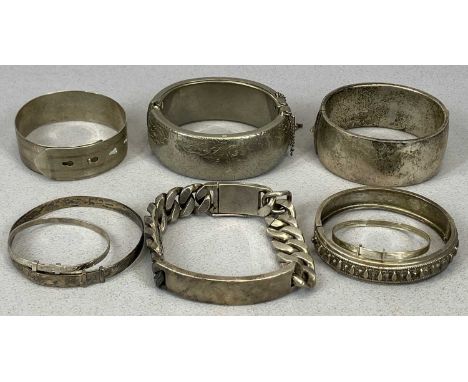 SILVER &amp; WHITE METAL BANGLES &amp; BRACELETS group of eight, comprising belt-style bangle with engine turned decoration, 