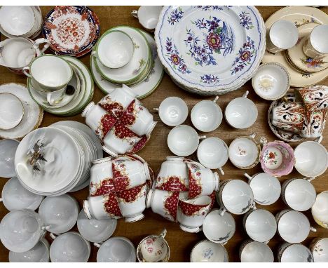 LARGE QUANTITY OF TABLEWARE, including Royal Doulton 'Glamis Thistle' pattern tea service, Ridgway Stone china part dinner se