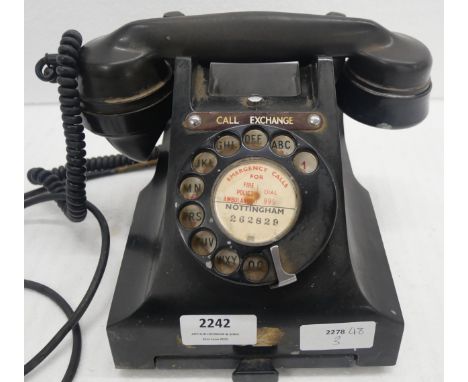 A 1940s Bakelite telephone