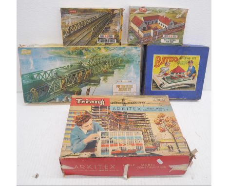 Three Airfix models and a Tri-ang Arkitex and Bayko building set