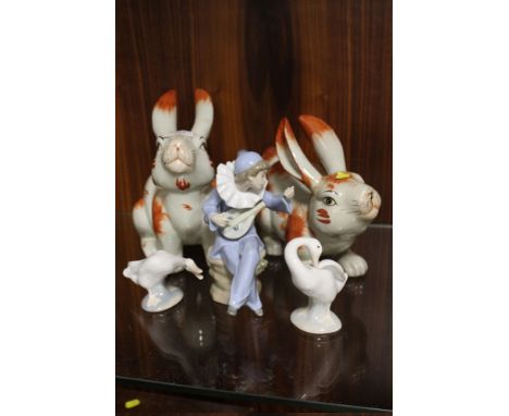 A PAIR OF VINTAGE CERAMIC RABBIT FIGURES A/F TOGETHER WITH TWO LLADRO DUCK FIGURES AND A NAO SEATED FIGURE A/F (5)