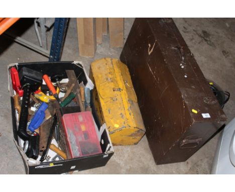 A TRAY OF TOOLS AND PARTS ETC PLUS A CARPENTERS TOOLBOX AND METAL TOOL BOX A/F