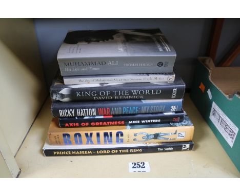 Collection of assorted Boxing books to include Prince Naseem, Ricky Hatton etc.