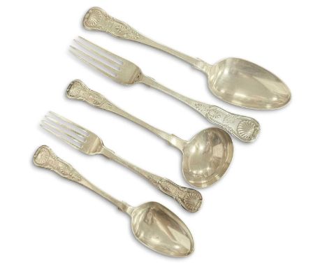 Edinburgh - A 29-piece set of Victorian silver flatware, mark of James &amp; Walter Marshall, 1850, 'Kings' pattern, single s