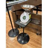 YAMATO ACCU-WEIGH PRODUCE SCALE W/ STAND