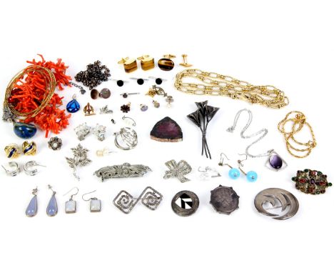 A sliced specimen of tourmaline, together with a selection of silver and costume jewellery, including five brooches, two pair