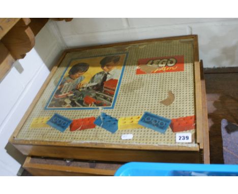 A Quantity Of Vintage Lego