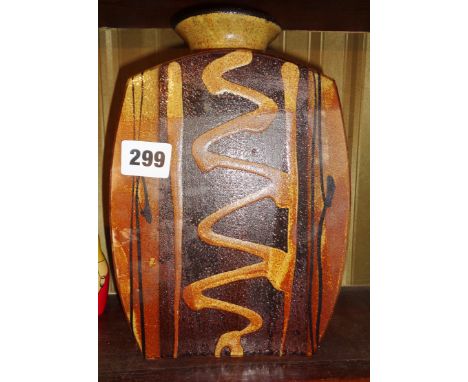 Studio pottery stoneware slab pot, 9.5" by Philip Leach, Springfield Pottery 