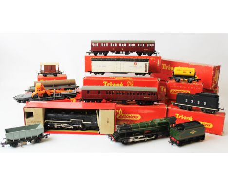 A collection of boxed Tri-ang model railway locomotives and effects, to include a R23 operating Royal Mail coach set, a R54 P