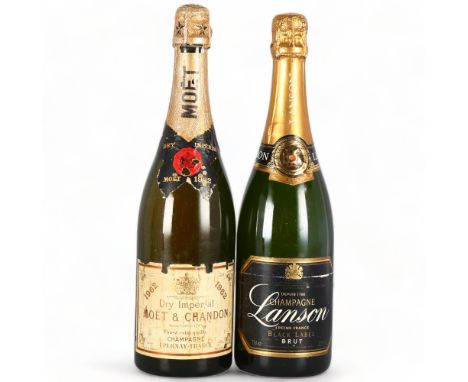 2 bts Champagne, 1962 Vintage Moet & Chandon Dry Imperial, NV Lanson Black Label (2) 