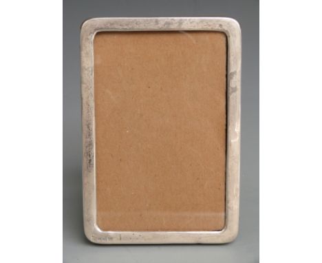 George V hallmarked silver photograph frame to suit 5.5x3.5 inch photo, with wooden easel back, Birmingham 1923&nbsp;maker&nb