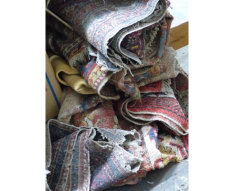 Large quantity of vintage rugs