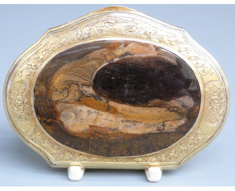 18th century Scottish silver agate topped gilt metal snuff box, width 75mm