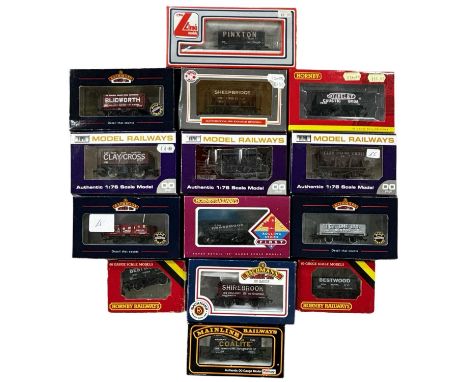A mixed lot of various boxed 00 gauge rolling stock, to include Hornby, Bachmann, Lima etc