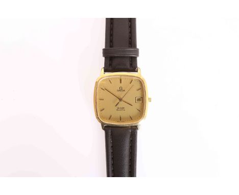 AN OMEGA DE VILLE QUARTZ WRIST WATCH, the rounded square dial with centre sweep seconds, baton markers and calendar, cal. 111