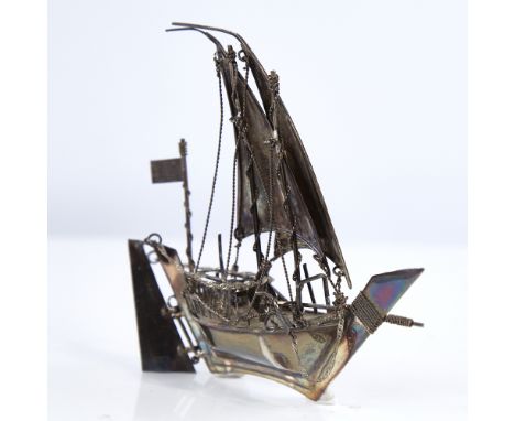 A modern Continental sterling silver miniature model ship, length 12.5cm, height 12cmGood original condition, no obvious dama