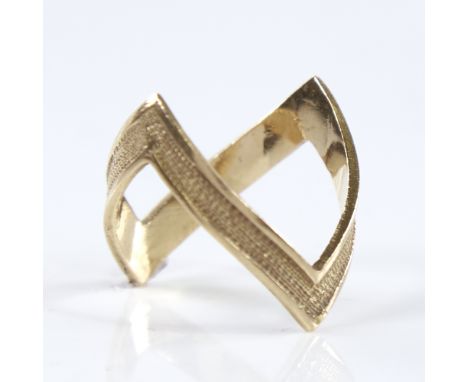 A modern Continental 18ct gold double-wishbone ring, ring length 18.3mm,&nbsp;size L, 3.1g Very good original condition, no d