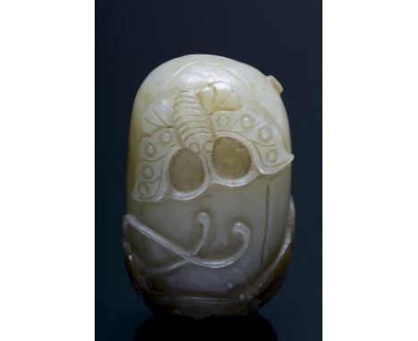 A jade snuff bottle China, Qing dynasty, 19th Century Engraved with pumpkin and butterfly. h 6 cm Start Price: €500