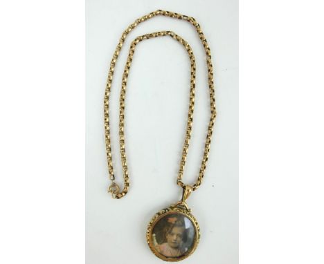 Antique gold pendant locket and box chain, both marked 9ct. Chain length 48cm. Combined gross weight 17.5 grams.