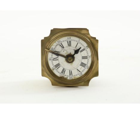 A French mini alarm clock with brass case en enamel dial with  Arabic and Roman numbers, ca. 1900.Mini wekkertje met messing 