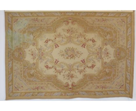 Tapestry Aubusson with decor of flowers, France, 167 x 245 cm.Geweven tapijt, Aubusson met bloemen motieven, Frankrijk, 167 x