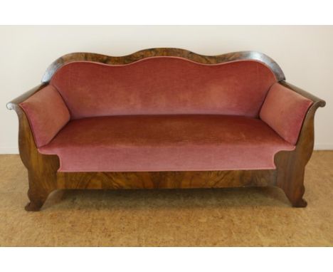 Mahogany Biedermeier sofa with pink velvet upholstery, 19th  century, h. 97, w. 195, d. 73 cm.Mahonie Biedermeier bank met ro