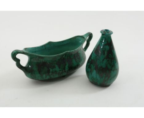 Set of two ceramic pieces, Design WH van Norden and Hildo Krop,  exc. ESKAF ca. 1925-1930.Stel van 2 keramiek in groen/zwart 
