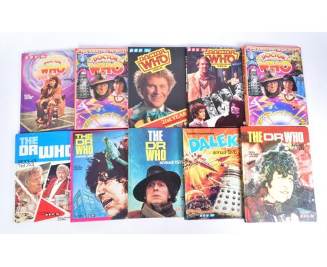 Doctor Who - a collection of x10 original vintage 1970s / 1980s Dr Who annuals. Includes: 1981, The Amazing World Of Doctor W
