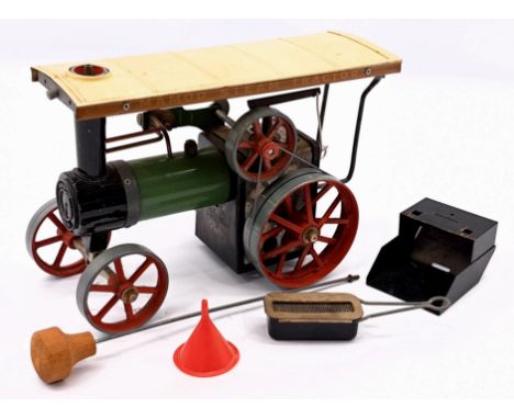 Mamod (UK) Traction Engine TE1A, chips throughout, colour has faded to roof, with some accessories, had been fired; Fair Plus