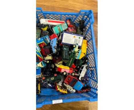 Quantity of vintage die cast cars