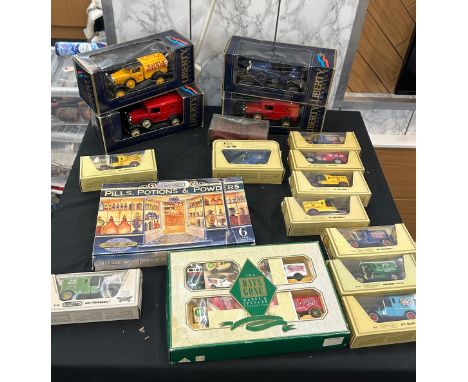 Selection of vintage original boxed cars to include Liberty classics etc