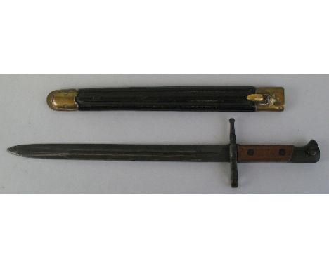 A Model 1891 Italian bayonet, with 30cm fullered steel blade and first pattern leather and brass scabbard no. D8378, 43.5cm o