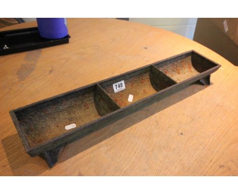 Small Iron Piglet Trough