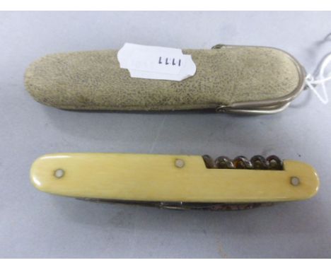 A Kunde multi tool pocket knife with case 