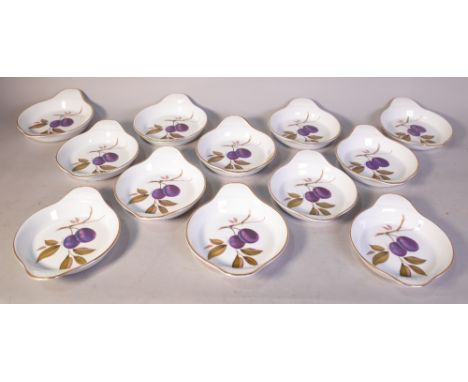 ‘ROYAL WORCESTER, EVESHAM’ A SET OF TWELVE ENTREE DISHES (12)18cm wide; 4cm high