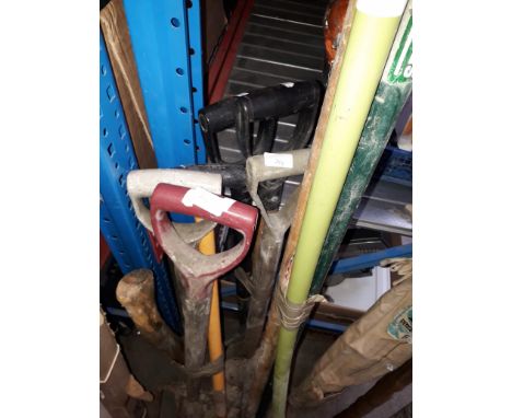 3 bundles of garden tools 