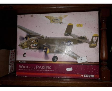 A Corgi War in the Pacific Plane, AA35301Condition:--Some breakages as per photo of parts.-Dirt on box and worn edges as per 