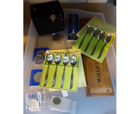 Box of mixed items including Wills cribbage board